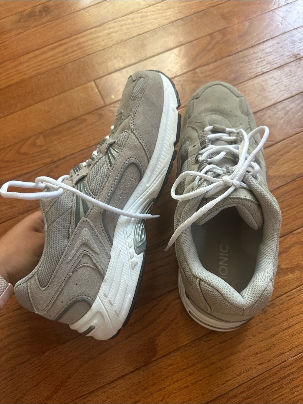 Gray Vionic Men’s Walker Shoes size 9.5– excellent condition! - Picture 3 of 8